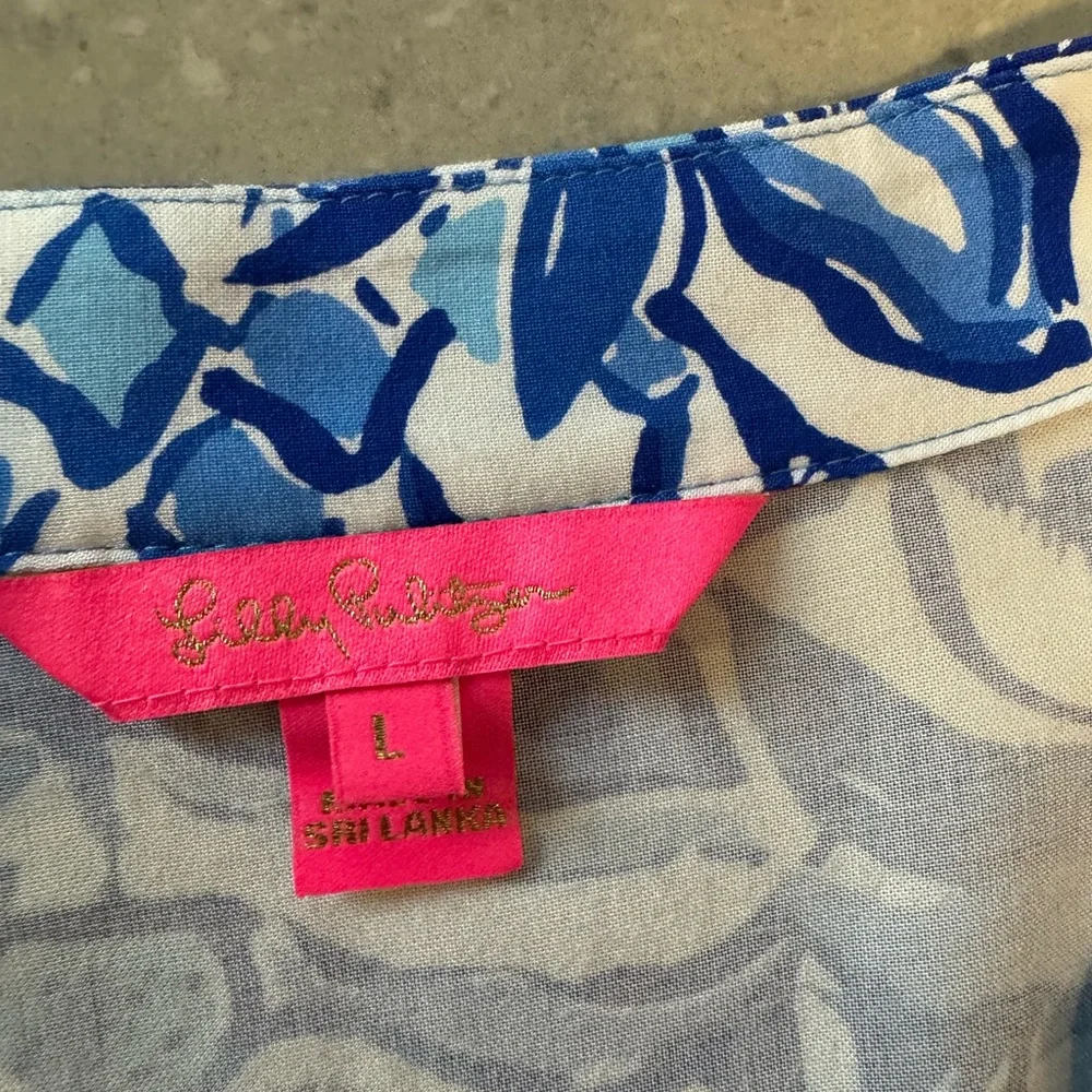 Lilly Pulitzer Blue Floral V-Neck Women's Tunic - Picture 7 of 8